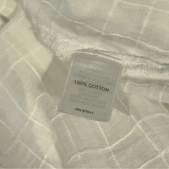 J. Jill Textured White Button-Down Shirt Size Small - Picture 6 of 7